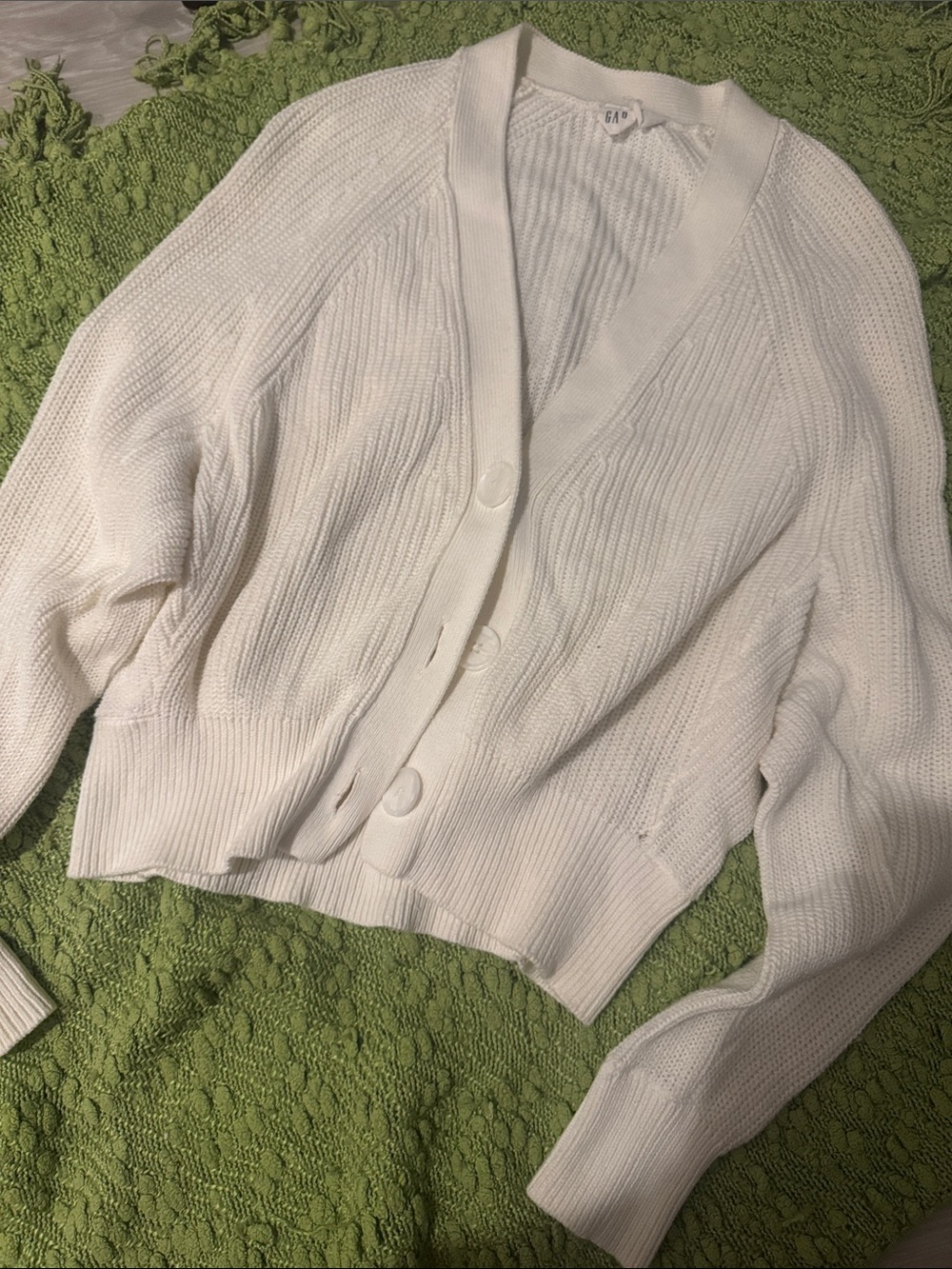 GAP Cream Ribbed Button-Up V-Neck Cardigan - Picture 2 of 3